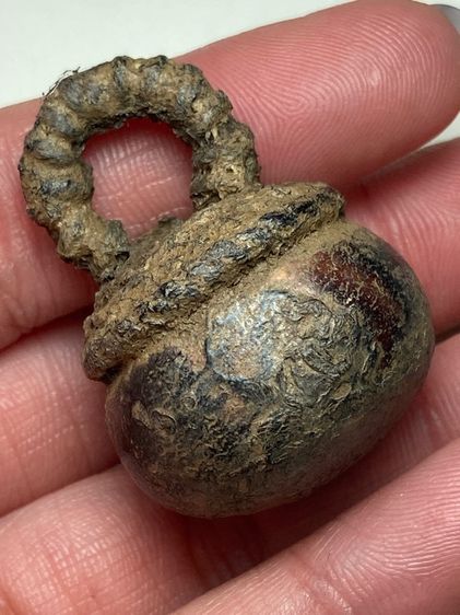 เครื่องรางลูกอมชุรัก รูปที่ 2