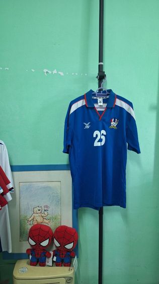 เสื้อฟุตบอลทีมชาติไทย ปี 2002 ถึง 2006 รูปที่ 2