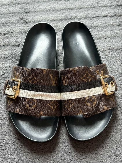 รองเท้าแตะLV รูปที่ 2