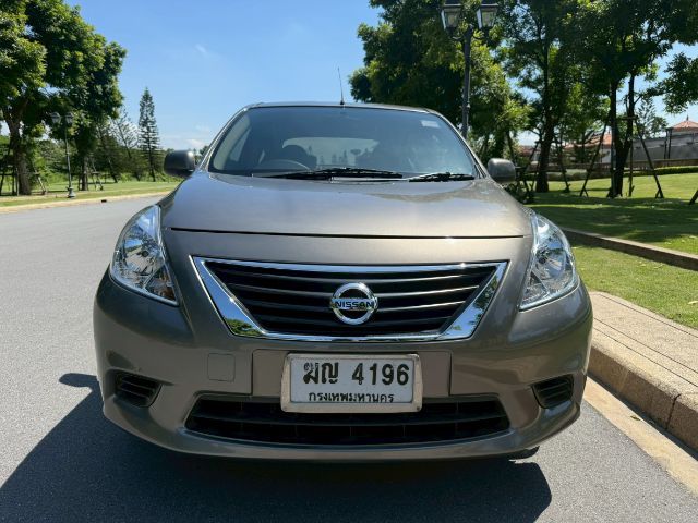 Nissan Almera 2012 1.2 E Sedan เบนซิน ไม่ติดแก๊ส เกียร์ธรรมดา น้ำตาล รูปที่ 4