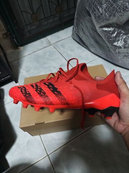 รองเท้าสตั๊ด adidas predator รูปที่ 7