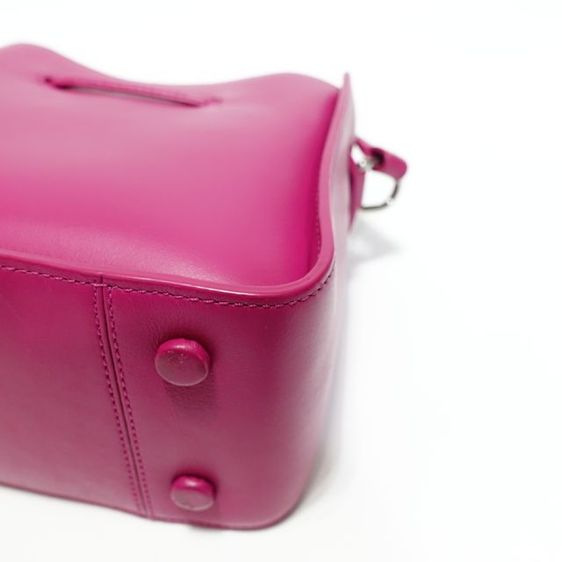 Used 3.1 Phillip Lim
Soleil Mini Drawstring Bucket Bag รูปที่ 10