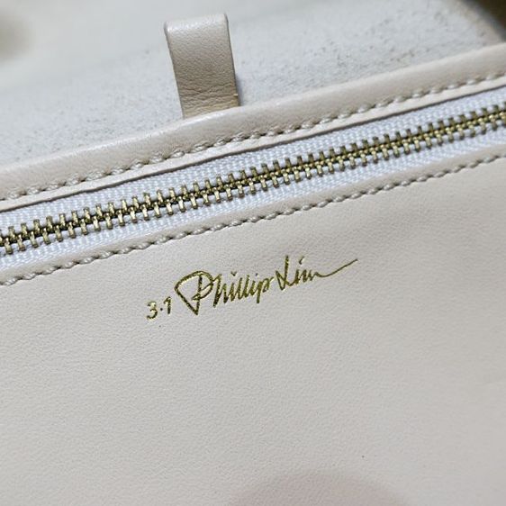 Used 3.1 Phillip Lim
31 Hour Leather Tote Bag รูปที่ 16