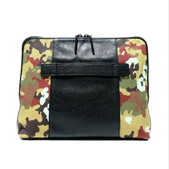 Used Like New 3.1 Phillip lim
31 Minute Camo Print Leather Trim Clutch Bag รูปที่ 3