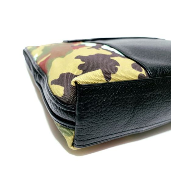 Used Like New 3.1 Phillip lim
31 Minute Camo Print Leather Trim Clutch Bag รูปที่ 8