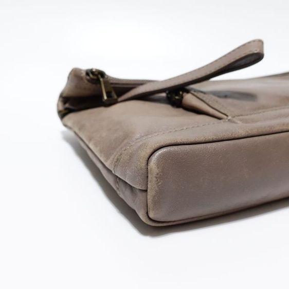 Used LONGCHAMP Leather Clutch Bag รูปที่ 8