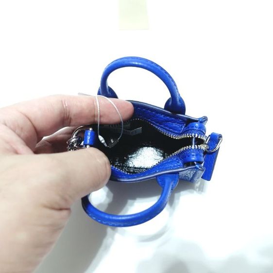 New MARC JACOBS The Leather Nano Tote Bag Charm in Blue Silver Hardware รูปที่ 7