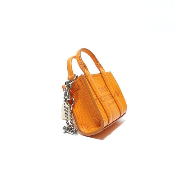 New MARC JACOBS The Leather Nano Tote Bag Charm in Orange Silver Hardware รูปที่ 3