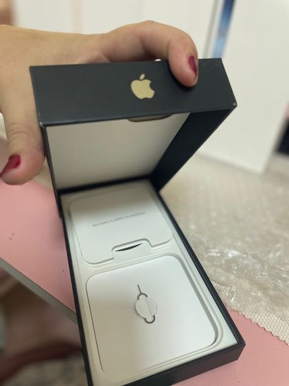 กล่องเปล่า iPhone มีหลายรุ่นเน้นว่ากล่องเปล่านะคะไม่ได้มีเครื่องอยู่ในนั้นนะเก็บสะสมได้ รูปที่ 7