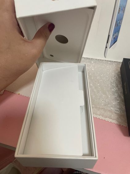 กล่องเปล่า iPhone มีหลายรุ่นเน้นว่ากล่องเปล่านะคะไม่ได้มีเครื่องอยู่ในนั้นนะเก็บสะสมได้ รูปที่ 5