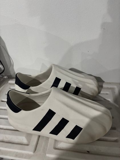ขาว อื่นๆ รองเท้าผ้าใบ UK 7.5 | EU 41 1/3 | US 9 Adidas รุ่น Adifom superstar shoes