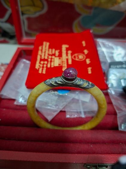 เงิน เครื่องประดับต่างๆ กำไลหยกน้ำผึ้ง