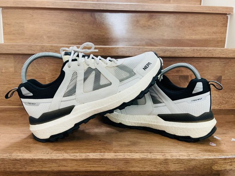 รองเท้าผ้าใบ ขาว อื่นๆ รองเท้า NEPA แท้ 💯 เบอร์ 39.5 cm 25 คนเท้า 24.5-25.5 cm ใส่ได้ครับ สภาพดีมาก ดีเทลสวย พื้นเต็ม ทรงสวย หายากน่าสะลมครับ