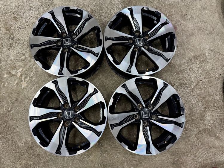17" ล้อแม็ก HONDA CRV G5 ขอบ 17” สีเดิม มีริ้วรอยนิดหน่อยตามรูป
