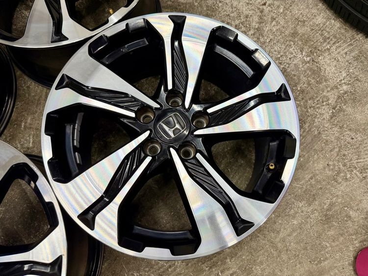 ล้อแม็ก HONDA CRV G5 ขอบ 17” สีเดิม มีริ้วรอยนิดหน่อยตามรูป รูปที่ 3