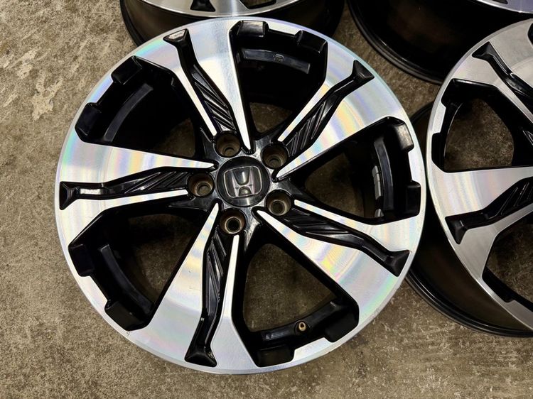 ล้อแม็ก HONDA CRV G5 ขอบ 17” สีเดิม มีริ้วรอยนิดหน่อยตามรูป รูปที่ 2