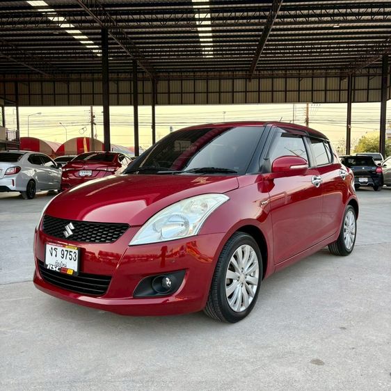 รถ Suzuki Swift 1.2 GLX สี แดง