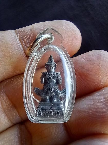 รูปหล่อท้าวเวสสุวรรณ หลวงพ่ออิฏฐ์ วัดจุฬามณี ปี 62 ใต้ฐานโค๊ตอักษรจีน เลี่ยมพลาสติกใสพร้อมใช้ รูปที่ 2