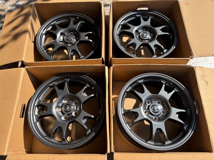 ล้อ Toyota revo gr sport 17 (ป้ายแดง)