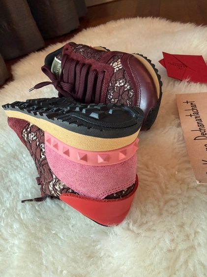 รองเท้า gucci valentino  รูปที่ 11