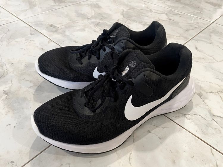 ดำ UK 9.5 | EU 44 | US 10 รองเท้าวิ่ง NIKE ใส่แค่ครั้งเดียว