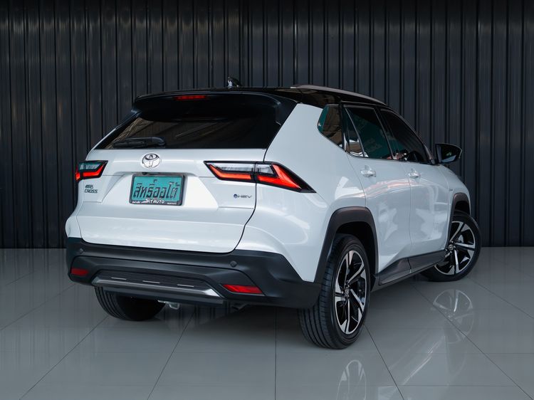 Toyota Yaris Cross 2024 1.5 HEV Premium Luxury Utility-car ไฮบริด ไม่ติดแก๊ส เกียร์อัตโนมัติ ขาว รูปที่ 4