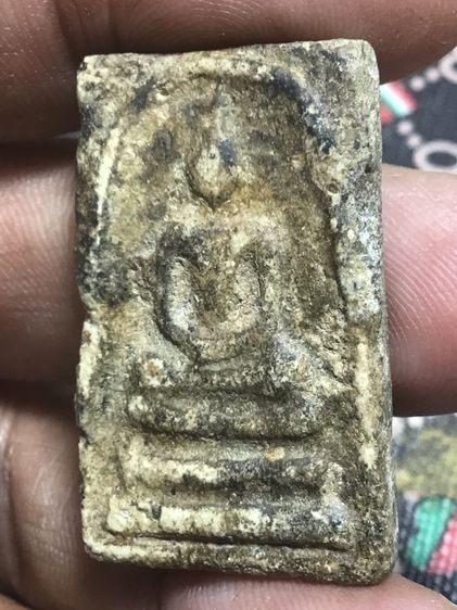 สมเด็จดำๆ 