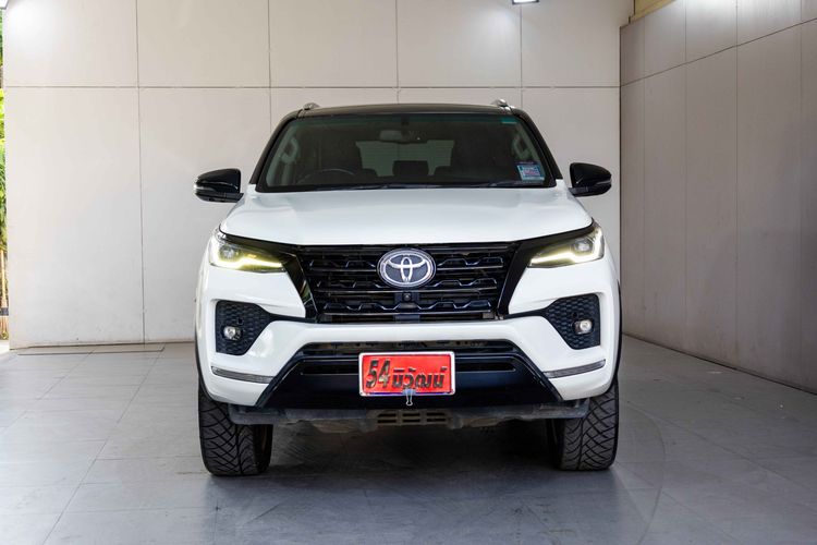 Toyota Fortuner 2022 2.4 Commander Utility-car ดีเซล ไม่ติดแก๊ส เกียร์อัตโนมัติ ขาว รูปที่ 2
