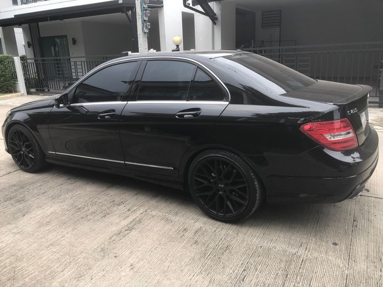 Mercedes-Benz C-Class 2014 C250 CGI Sedan เบนซิน ไม่ติดแก๊ส เกียร์อัตโนมัติ ดำ รูปที่ 4