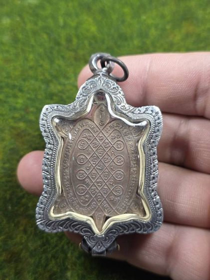 เหรียญเต่าหลวงปู่หลิวเก่าๆ รูปที่ 2