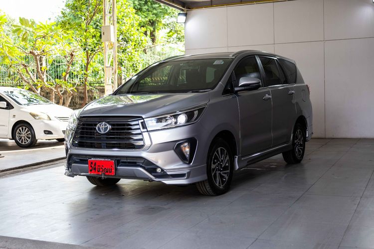 Toyota Innova 2021 2.8 Crysta Utility-car ดีเซล ไม่ติดแก๊ส เกียร์อัตโนมัติ เทา รูปที่ 3