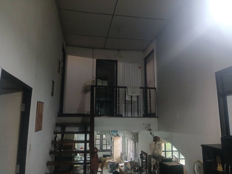 อื่นๆ ไม่มี สร้างเสร็จก่อน 2010 ขายบ้านเดี่ยวหลังใหญ่ 81 ตรว. ม.การบินไทย แจ้งวัฒนะ 43 – พื้นที่เยอะ ทำเลทอง ใกล้รถไฟฟ้าและทางด่วน รูปที่ 4