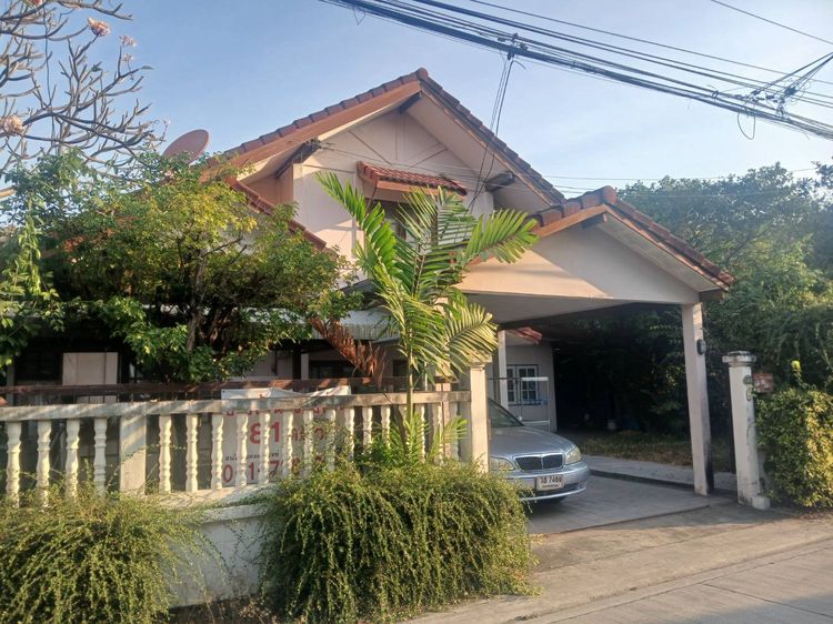 ขายบ้านเดี่ยวหลังใหญ่ 81 ตรว. ม.การบินไทย แจ้งวัฒนะ 43 – พื้นที่เยอะ ทำเลทอง ใกล้รถไฟฟ้าและทางด่วน