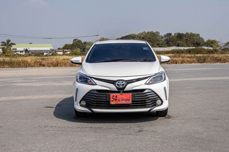 Toyota Vios 2021 1.5 Mid Sedan เบนซิน ไม่ติดแก๊ส เกียร์อัตโนมัติ ขาว รูปที่ 2