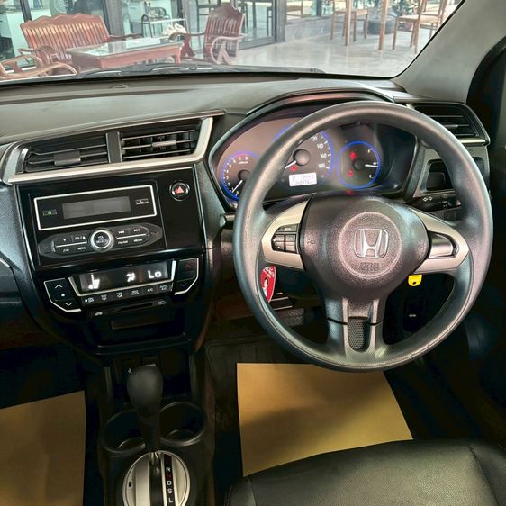 Honda Brio 2018 1.2 Amaze V Sedan เบนซิน ไม่ติดแก๊ส เกียร์อัตโนมัติ ขาว รูปที่ 4
