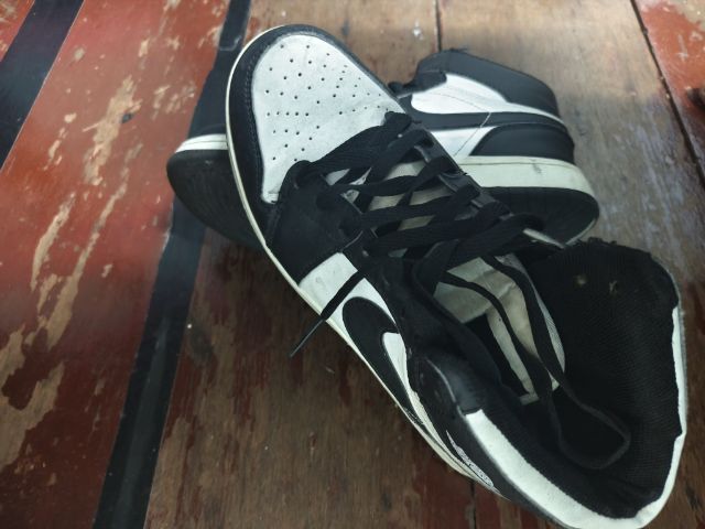 รองเท้าไนกี้