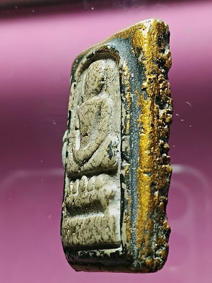 พระสมเด็จวัดระฆัง พิมพ์ไกเซอร์ รุ่นเเรก เก่ามาก สร้างยุคต้น สร้างสมัยร.5 พระสภาพใช้เลี่ยมทองแบบเปิดหน้าเปิดหลัง เเกะออกมาจากกรอบทองโบราณเก่า รูปที่ 4