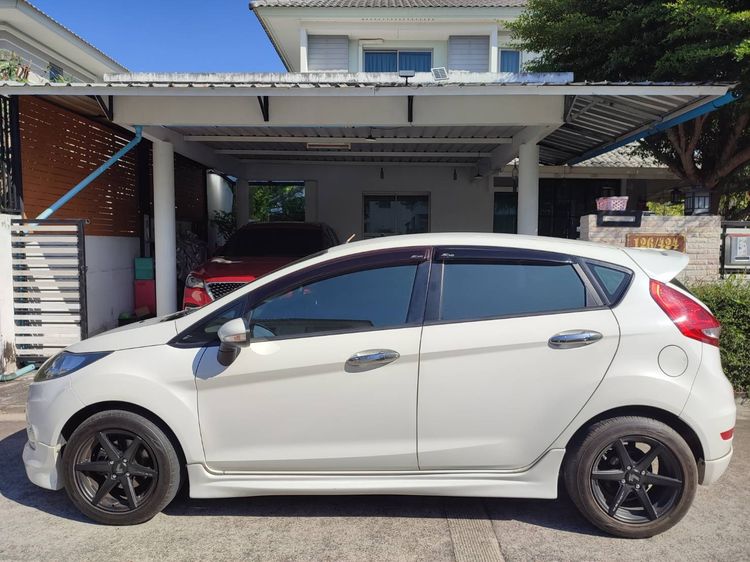 Ford Fiesta 2011 1.4 Style Sedan เบนซิน ไม่ติดแก๊ส เกียร์อัตโนมัติ ขาว รูปที่ 4