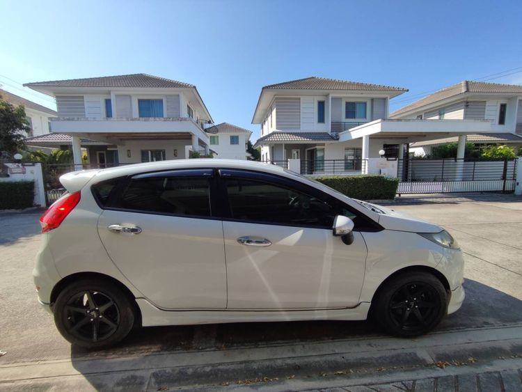 Ford Fiesta 2011 1.4 Style Sedan เบนซิน ไม่ติดแก๊ส เกียร์อัตโนมัติ ขาว รูปที่ 3