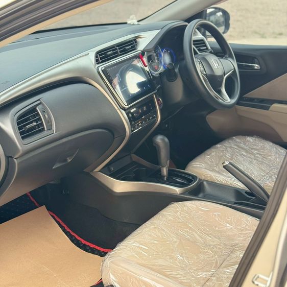 Honda City 2015 1.5 V i-VTEC Sedan เบนซิน ไม่ติดแก๊ส เกียร์อัตโนมัติ บรอนซ์เงิน รูปที่ 4