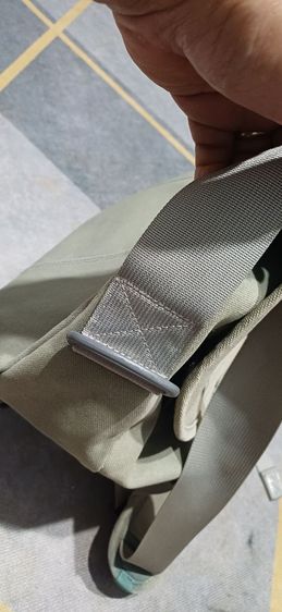 ​Rare Color Timbuk2 Messenger Bag สีเขียวทหาร สุดคลาสสิก ปล่อยกระเป๋า Timbuk2 ของแท้ สีสวยหายาก รูปที่ 4