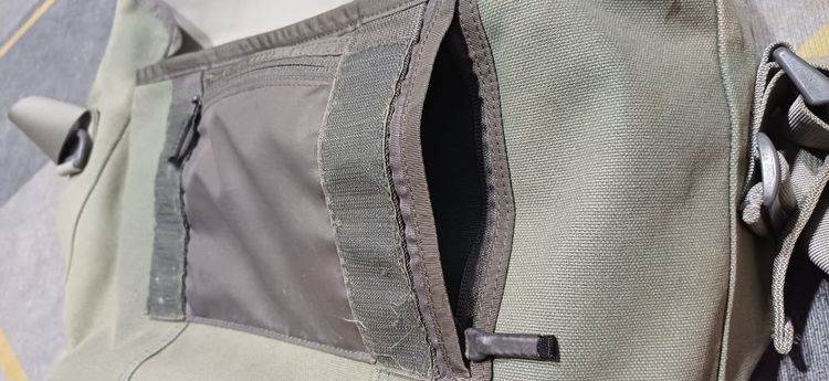 ​Rare Color Timbuk2 Messenger Bag สีเขียวทหาร สุดคลาสสิก ปล่อยกระเป๋า Timbuk2 ของแท้ สีสวยหายาก รูปที่ 6