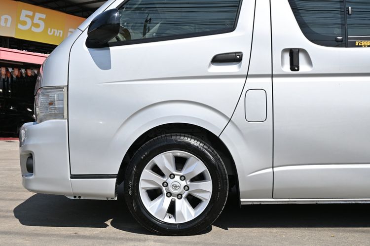 Toyota Commuter 2013 2.5 Van ดีเซล ไม่ติดแก๊ส เกียร์ธรรมดา เทา รูปที่ 3