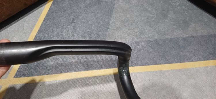 แฮนด์carbon enve แท้ ขนาด 44 cm.มีเก็บเงินปลายทาง หรือนัดรับแถวนนทบุรี รูปที่ 4