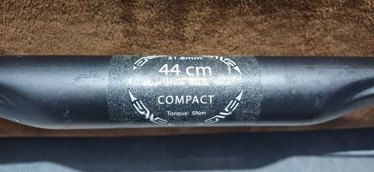 แฮนด์carbon enve แท้ ขนาด 44 cm.มีเก็บเงินปลายทาง หรือนัดรับแถวนนทบุรี รูปที่ 3