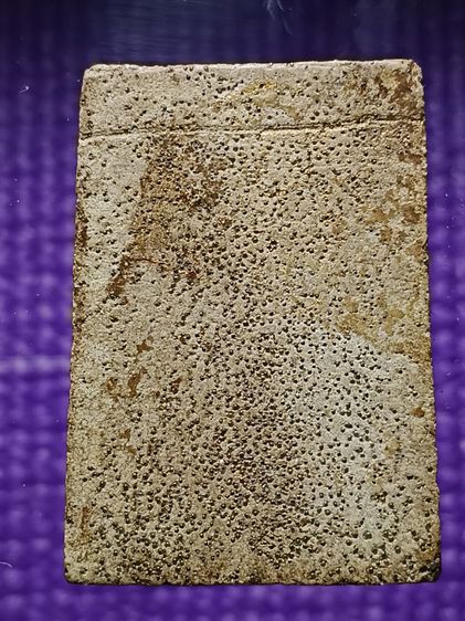 พระสมเด็จเก่า ไม่ทราบที่ ฝังเม็ดทองเก่าโบราณอยู่บนองค์พระหลายเม็ด ได้เหมายกหิ้งมาจากบ้านคุณยายเก่า พระสวยสมบูรณ์มาก เเต่ไม่รู้ที่ครับ รูปที่ 12