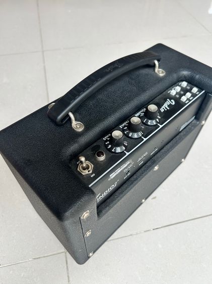 แอมป์กีตาร์ Fender ขนาดเล็ก รูปที่ 3