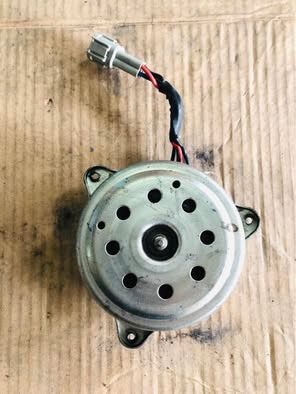 มอเตอร์พัดลมหน้าเครื่อง นิสสัน มาร์ท