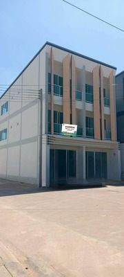 อื่นๆ ไม่มี ขายด่วน ขายขาดทุน ราคาต่อรองได้อีก โฮมออฟฟิศ 3 ชั้น ทำเลทองใจกลางพิษณุโลก รูปที่ 3