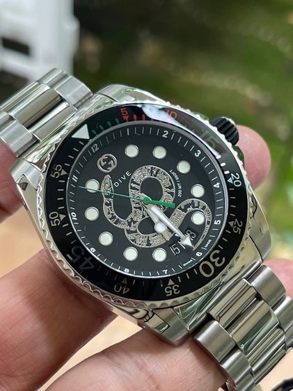 GUCCI Dive Snake XL Swiss 45 mm Stainless Steel Black Dial Men’s 's Quartz Watch YA136218 รูปที่ 6